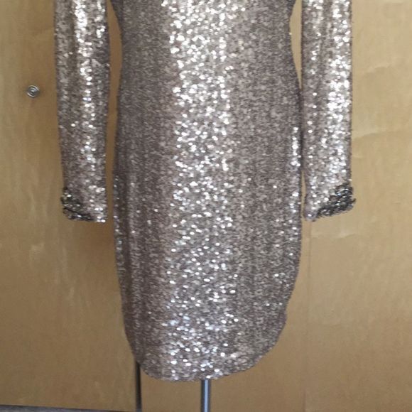 Cowl-sequin-embellished long-sleeved dress888 - Picture 3 of 8